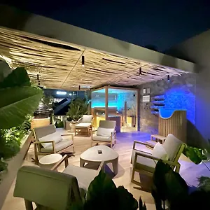 **** ホテル Sin Nombre Bali - Sauna, Ice Bath & Roof Terrace インドネシア
